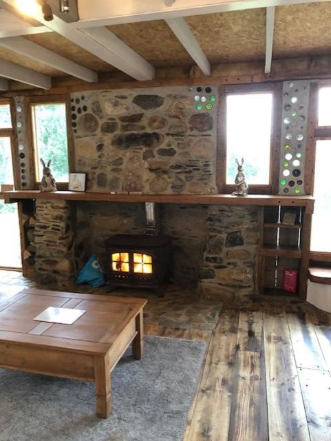 Rabbits 1Or 2 Bedroom Hobbit Style Hillset Earthen Dartmoor Eco Home South Brent Esterno foto